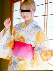 浴衣乱七八糟被大叔调教的温泉约会 樫野里奈